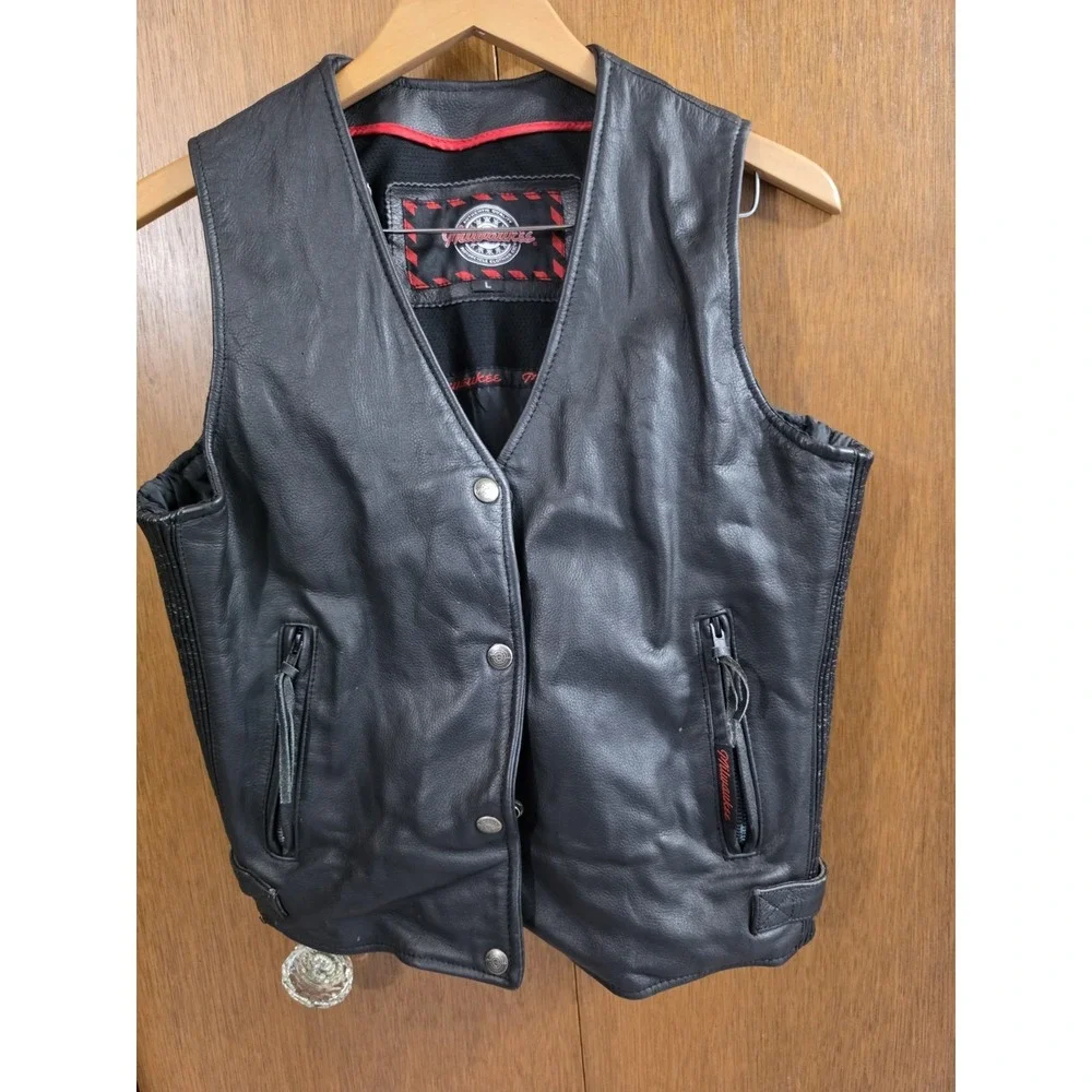 Women's Milwaukee Motorcycle Deuce Leather‎ Vest - Large